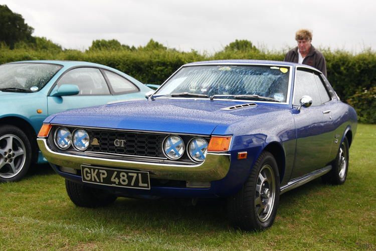 Uxbridge AutoShowers Retro Rides